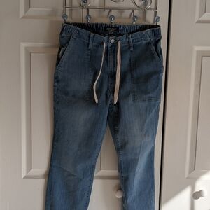 Judy Blue, High Waisted Pull On Joggers JB88496. Never Worn. Size 15/32